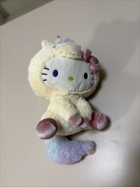 Sanrio Hello Kitty Unicorn Plush Cream Rainbow Pastel 2023 9.5in No Tag